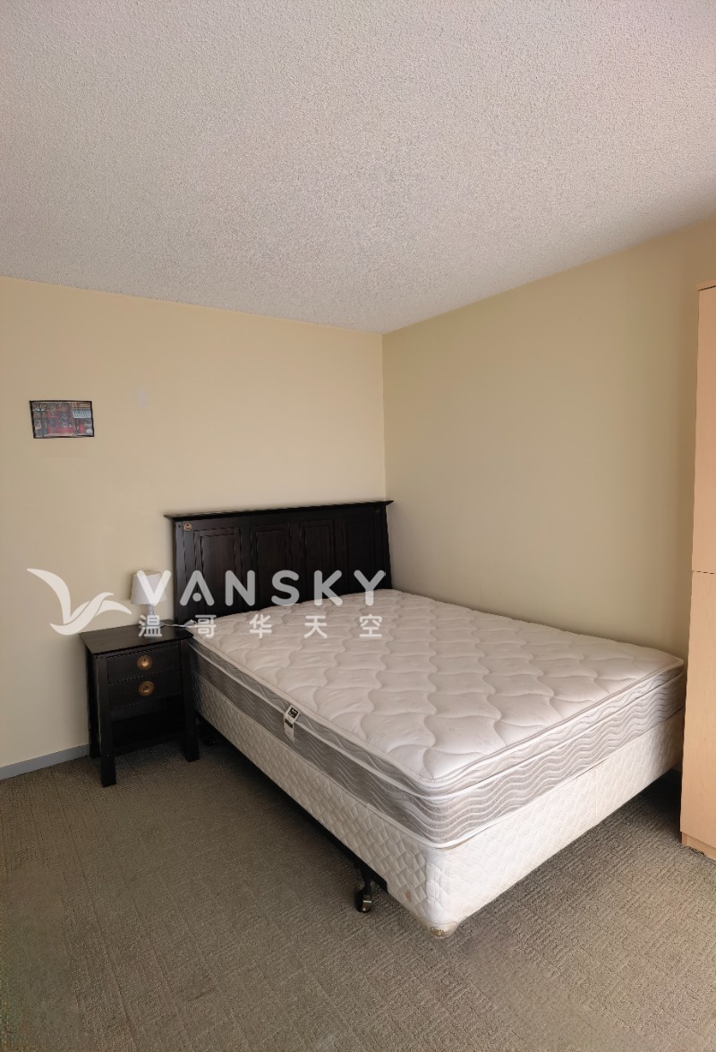 251124215400_2nd Bedroom10.jpg